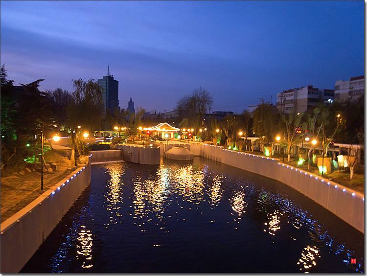 濟(jì)南環(huán)城河——做中國(guó)最干凈最美麗的護(hù)城河！